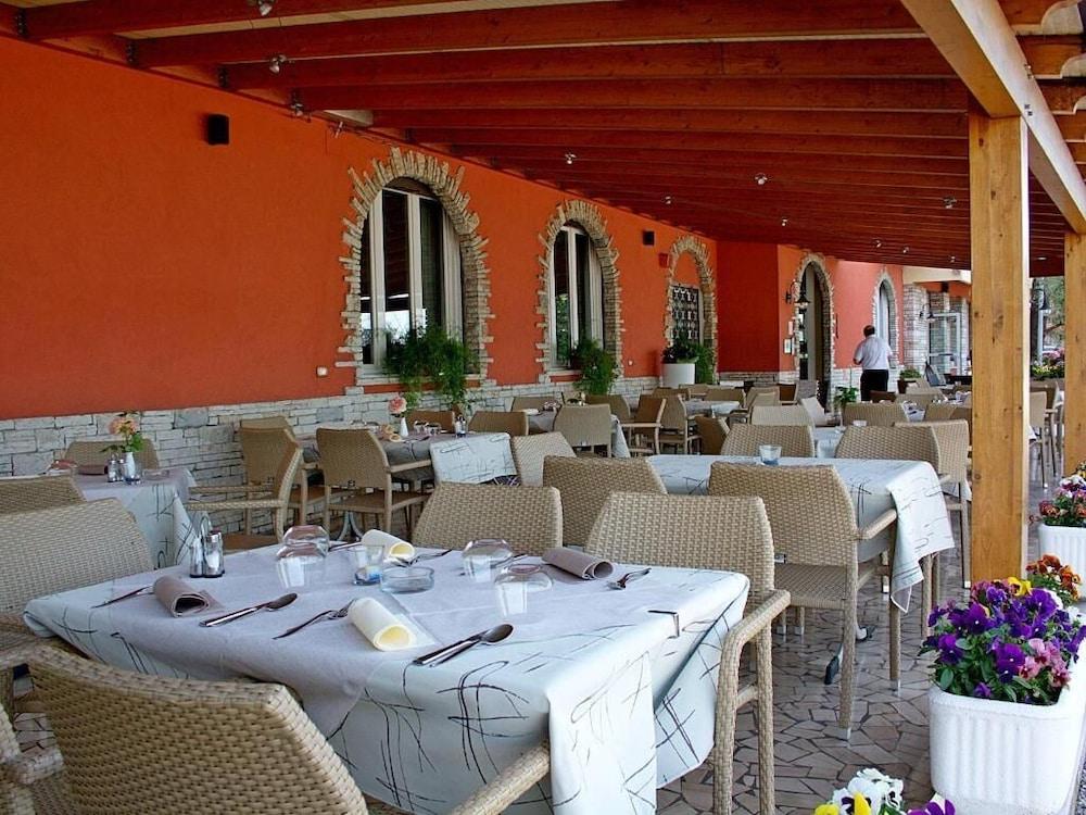 Hotel Menapace
