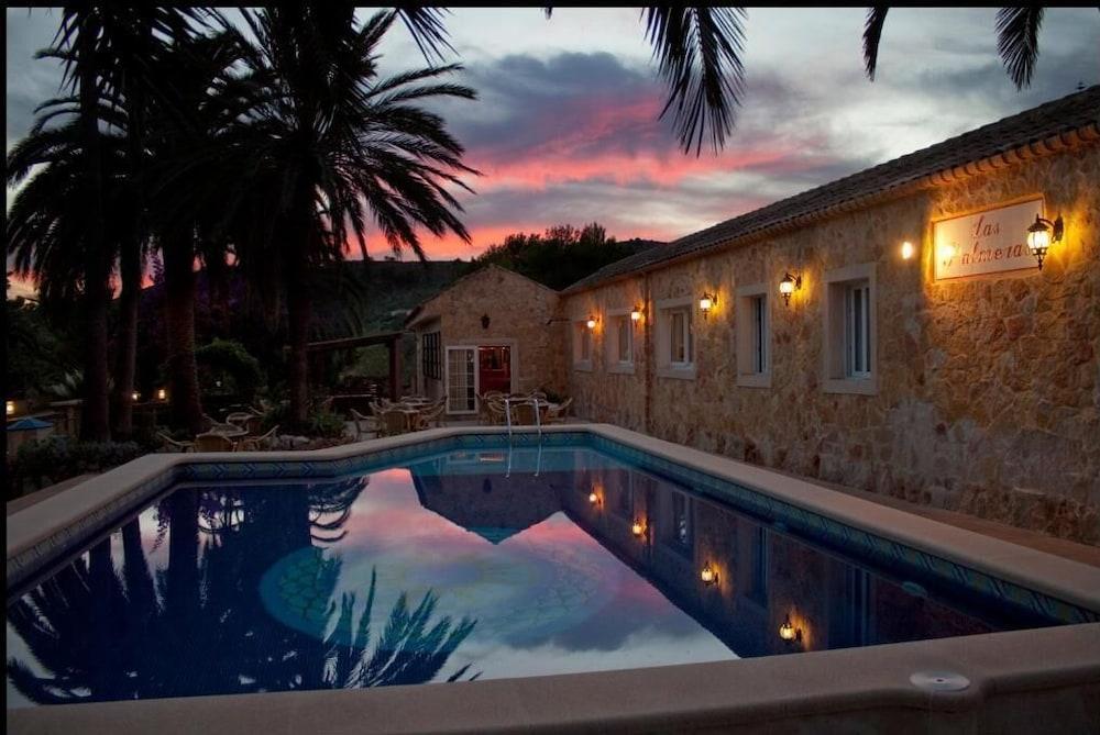 Fonda Las Palmeras