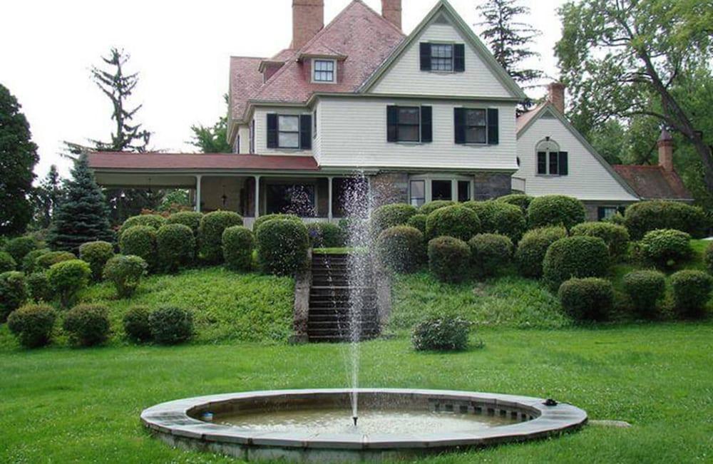 Idlwilde Inn