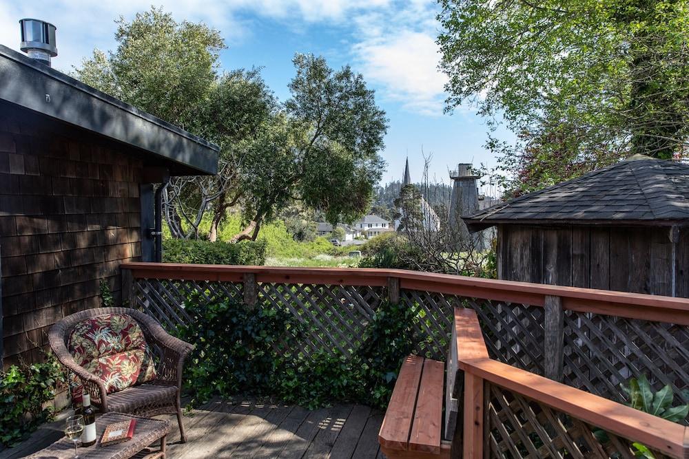 Headlands Inn B&B