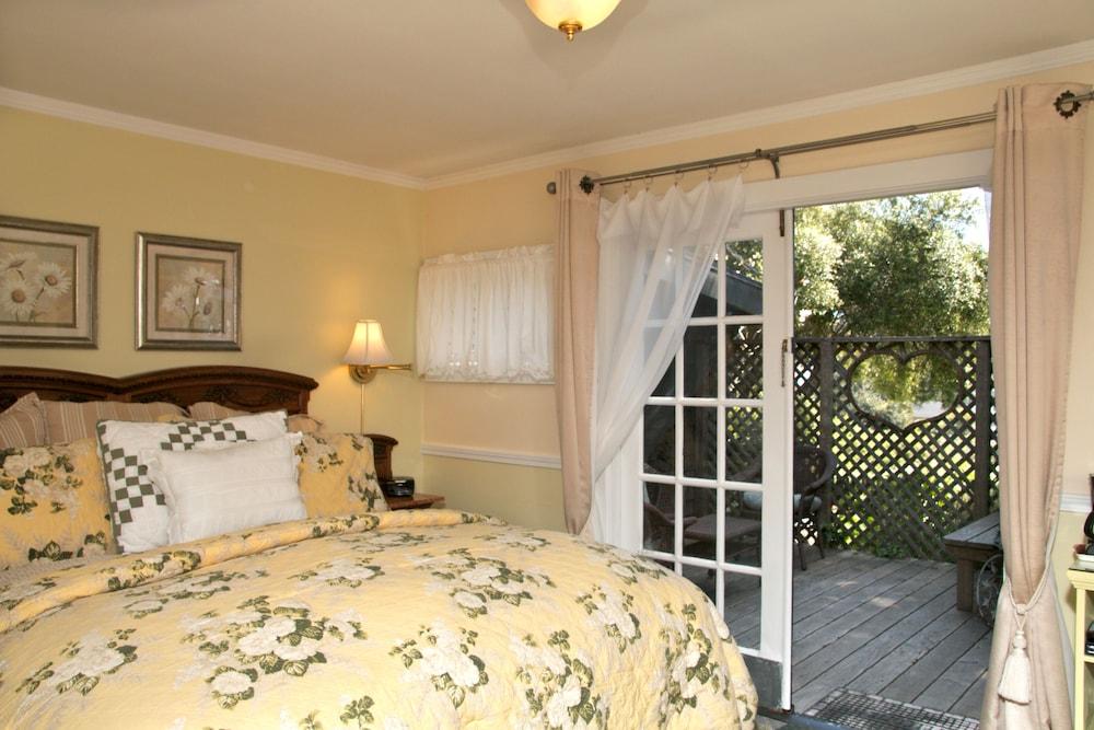 Headlands Inn B&B