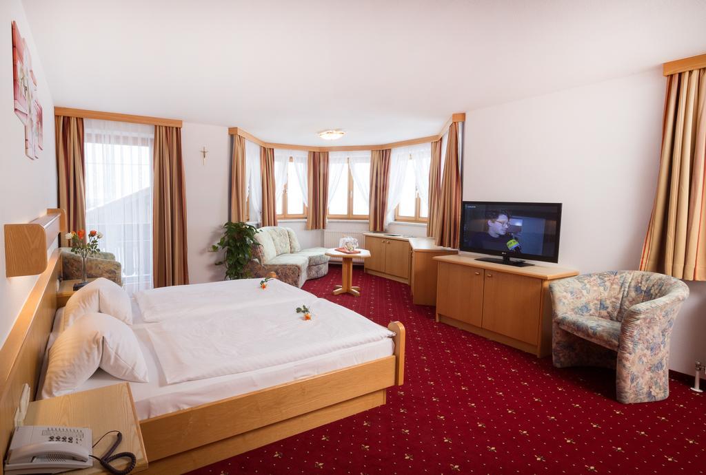 Aktiv- & Familienhotel Alpenblick