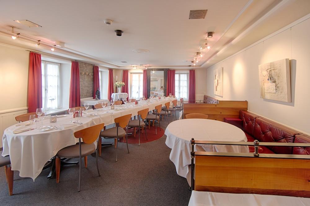 Hotel Ochsen & Lodge