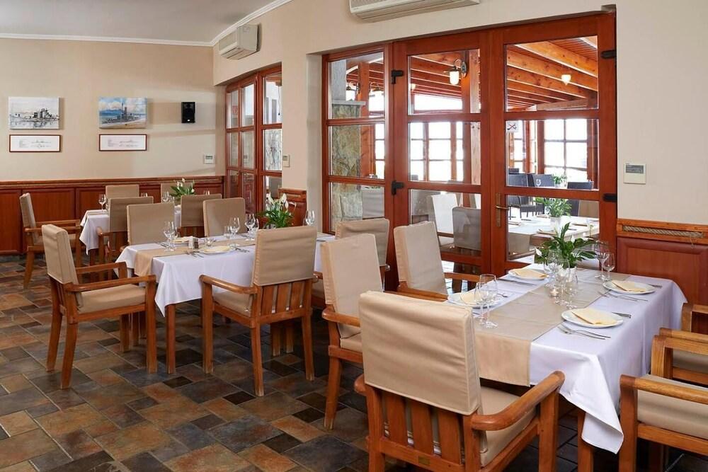 Balatonfoi Yacht Club Hotel