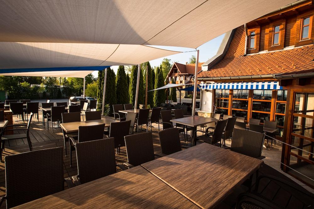Balatonfoi Yacht Club Hotel