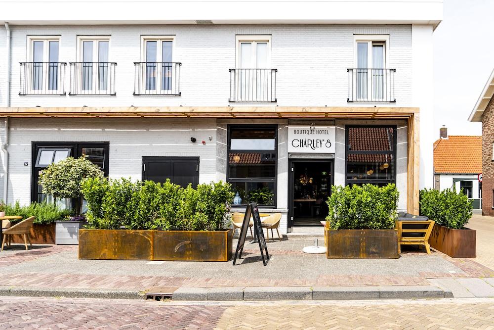 Hotel De Valk