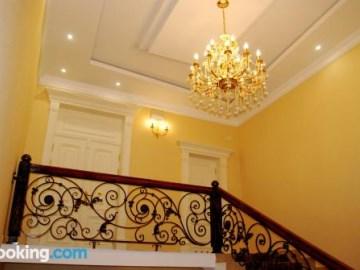 Jahon Palace