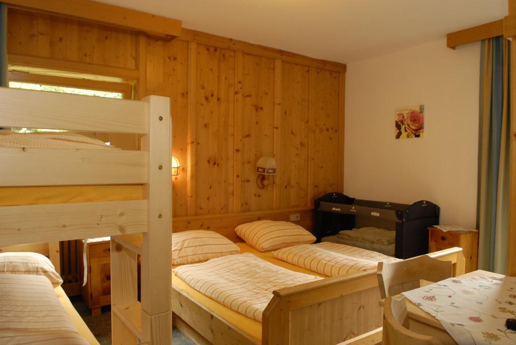 Hotel Guesthouse Almrose