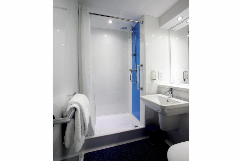Travelodge Bicester Cherwell Valley M40