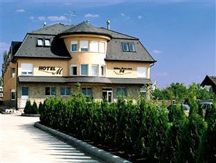 Hotel M