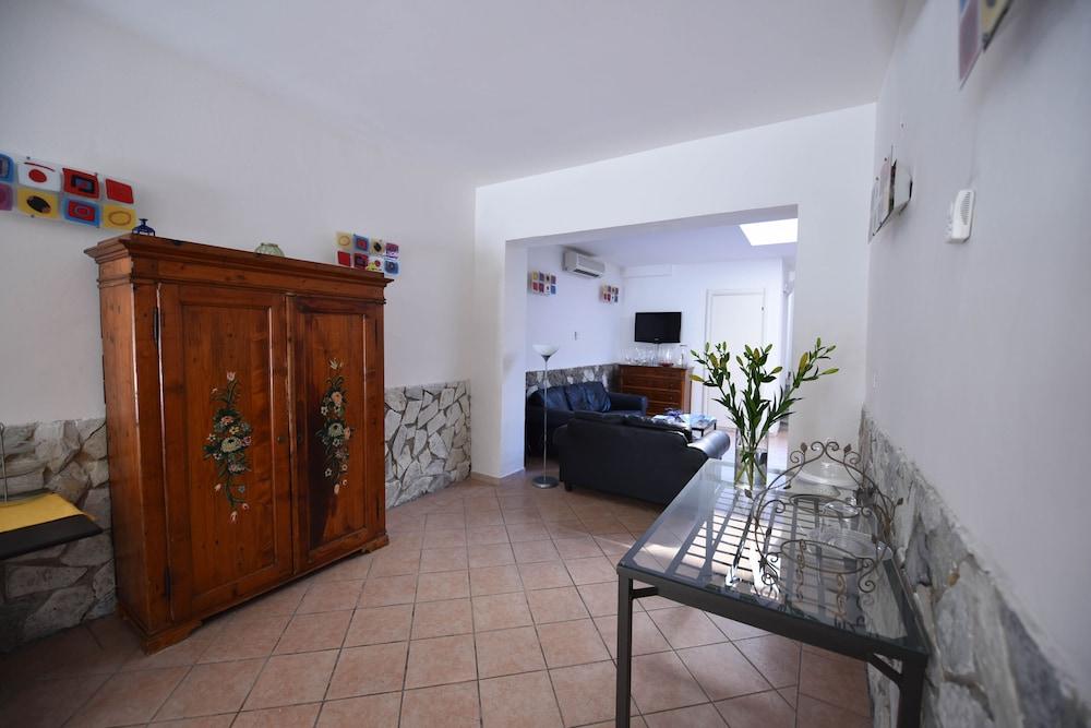 Hotel Luana
