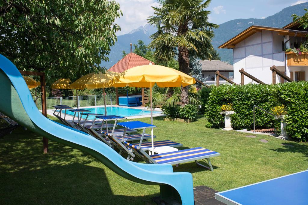 Hotel FleurAlp