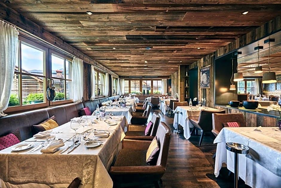 Fanes Dolomiti Wellness Hotel