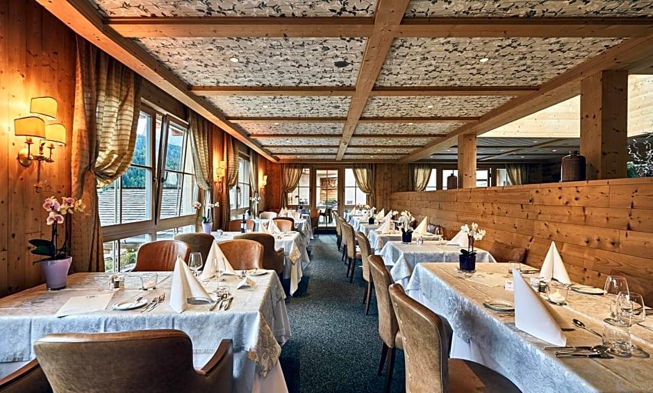 Fanes Dolomiti Wellness Hotel