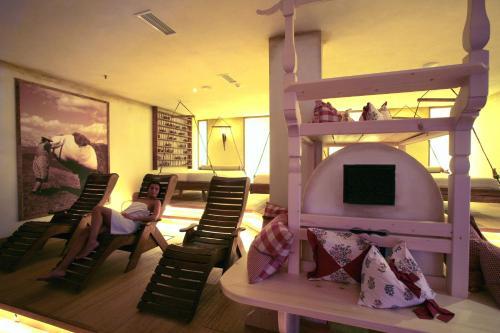 Fanes Dolomiti Wellness Hotel