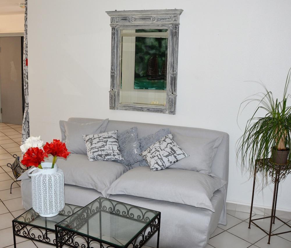 Hotel Albizzia