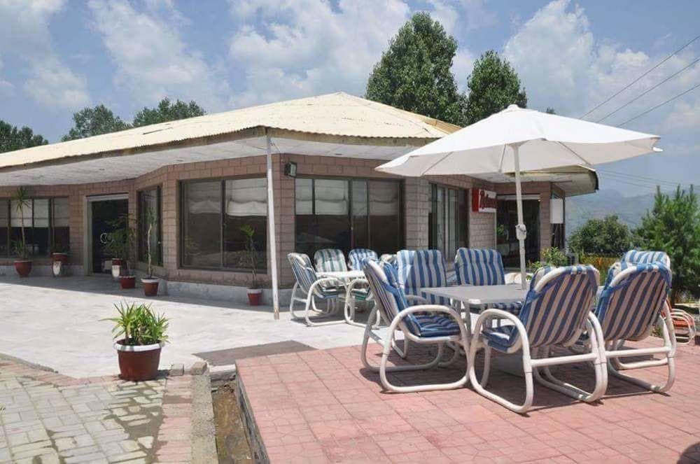 Chinar Family Resort