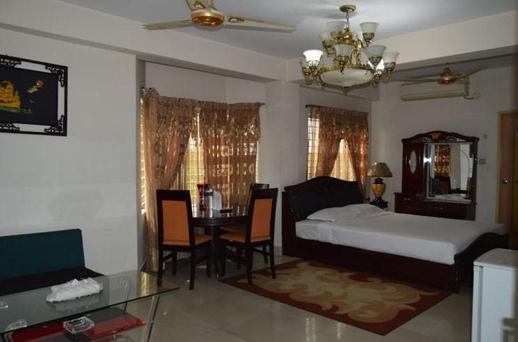 SiesTa Hotel