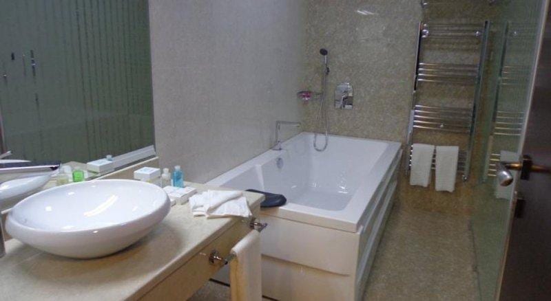 Agsaray Deluxe Hotel
