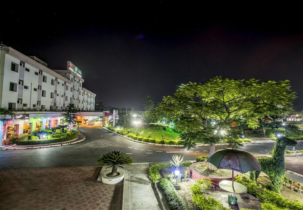 Hotel Naz Garden
