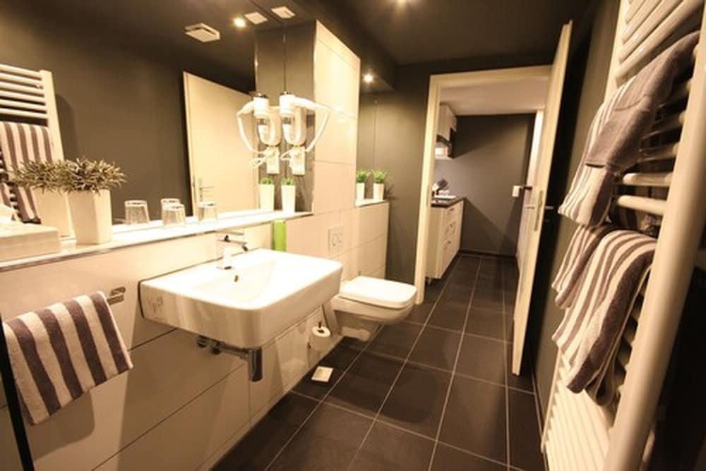 SL'otel  BudgetHotel