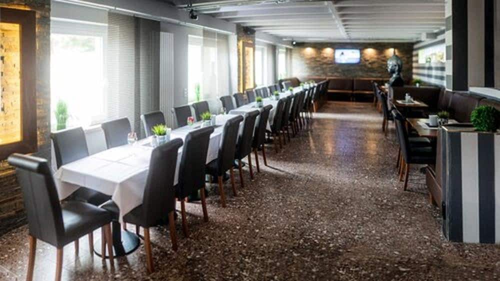 SL'otel  BudgetHotel
