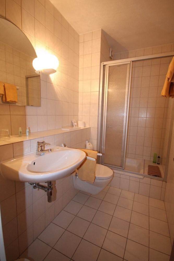 SL'otel  BudgetHotel