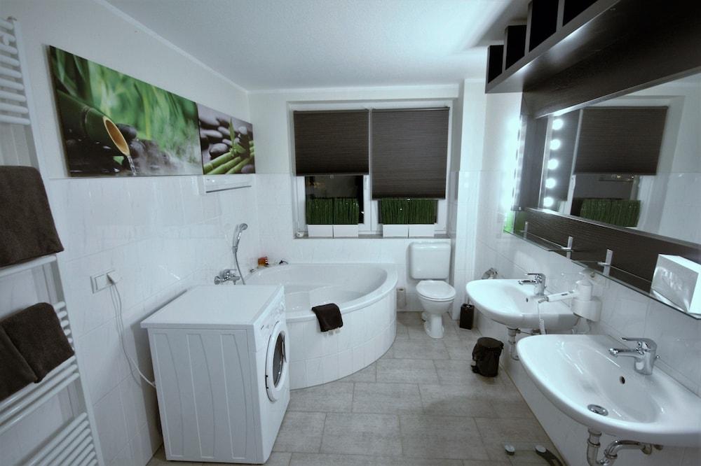 SL'otel  BudgetHotel