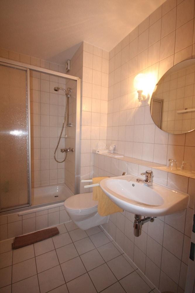 SL'otel  BudgetHotel