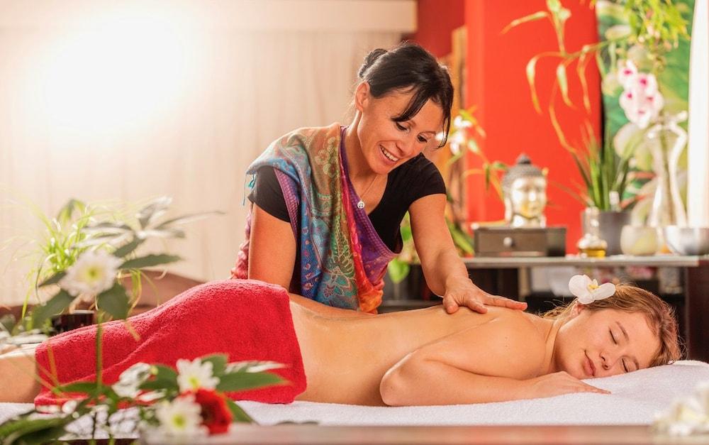 CAREA Ferien- & Reitsport-Hotel Brunnenhof
