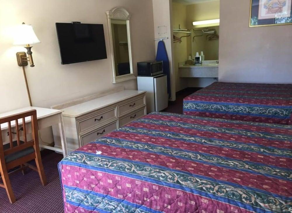 Relax Inn Albany