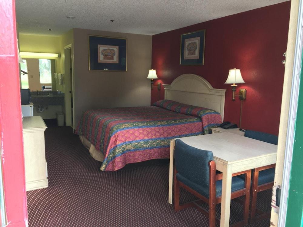 Relax Inn Albany