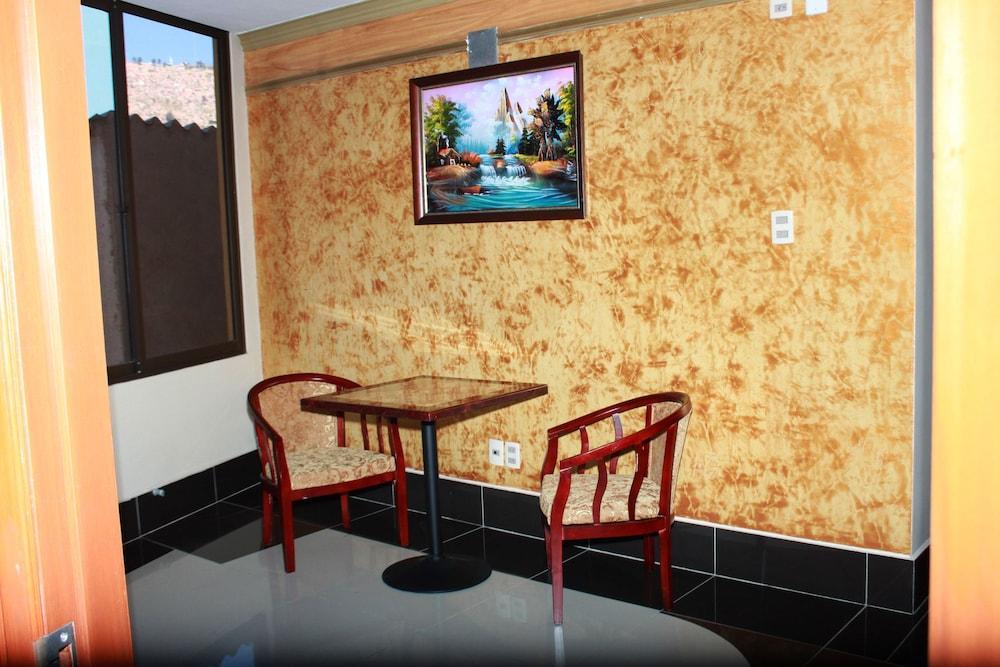 Golden Palace