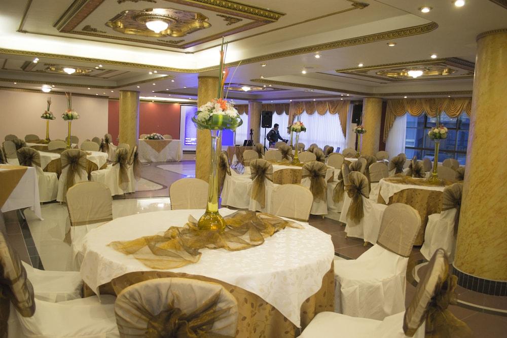Golden Palace
