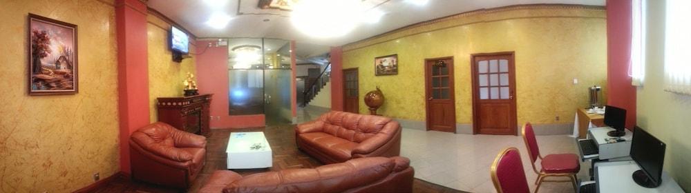 Golden Palace