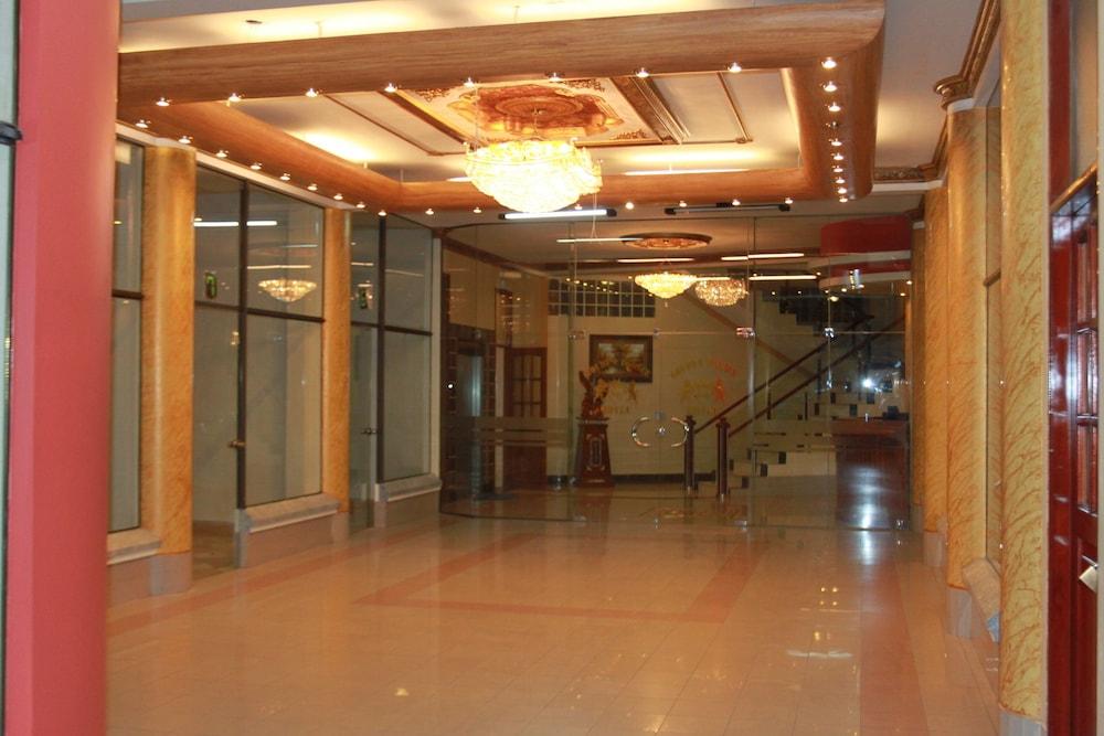 Golden Palace