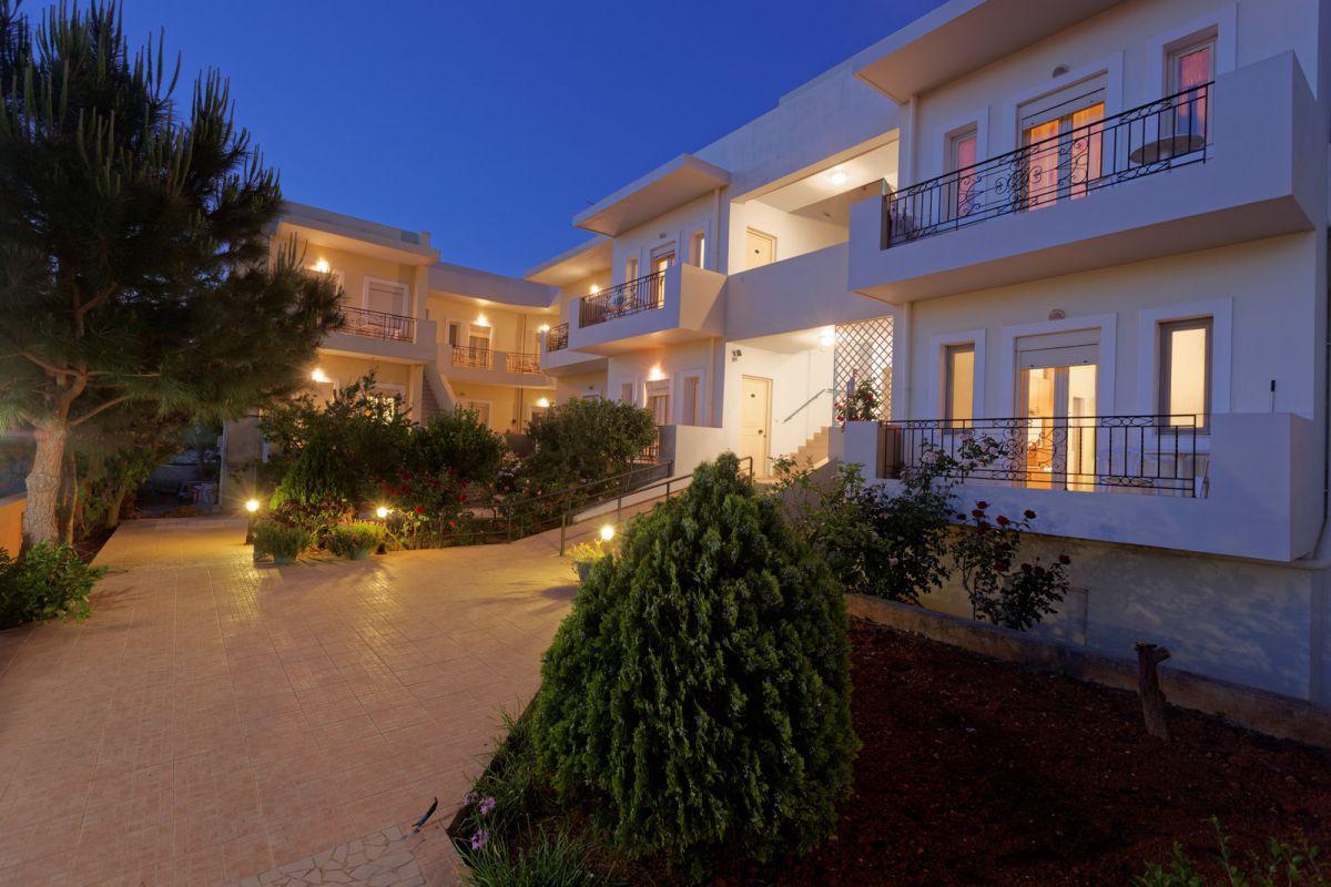 Fotis Studios & Apartments