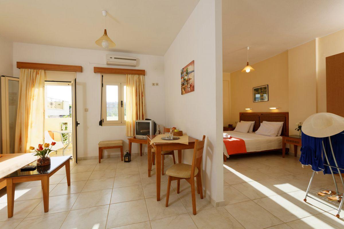Fotis Studios & Apartments