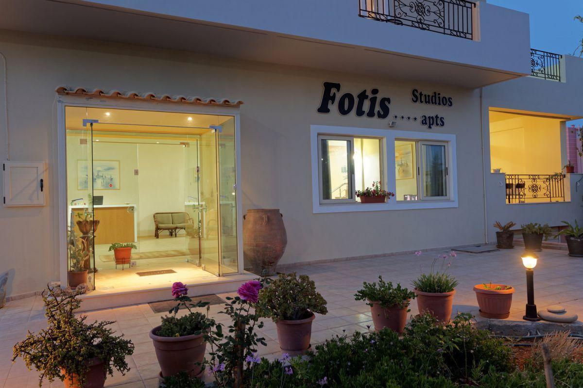 Fotis Studios & Apartments