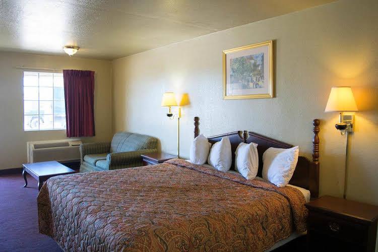 Countryside Inn