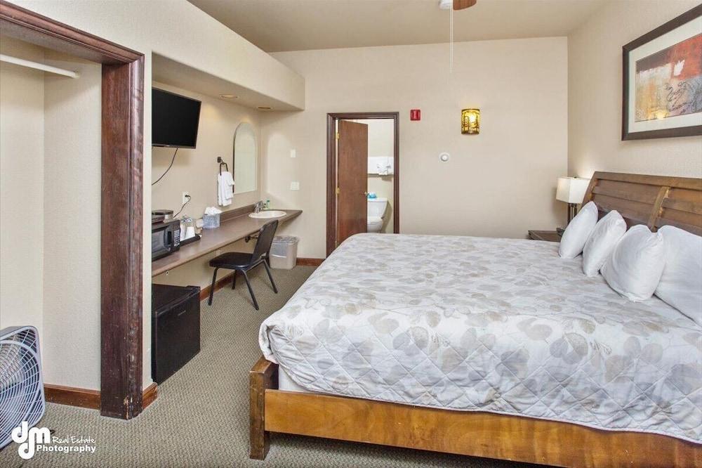 Kenai Airport Hotel