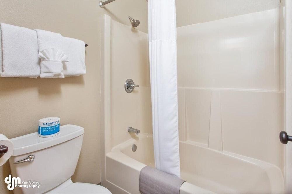 Kenai Airport Hotel