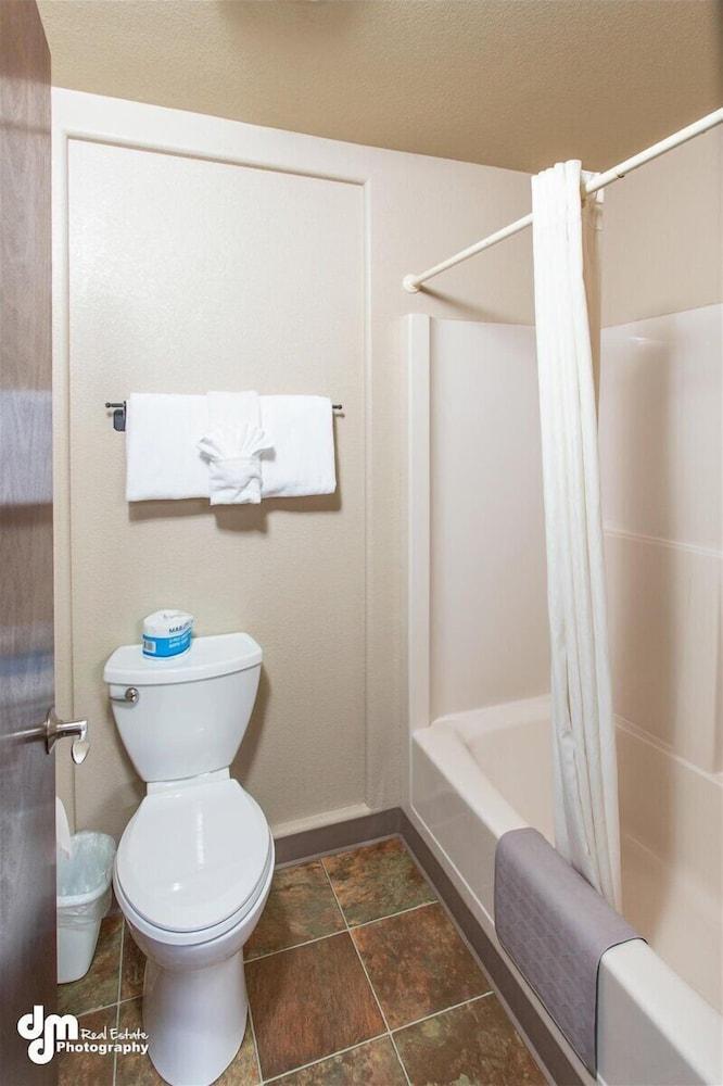 Kenai Airport Hotel
