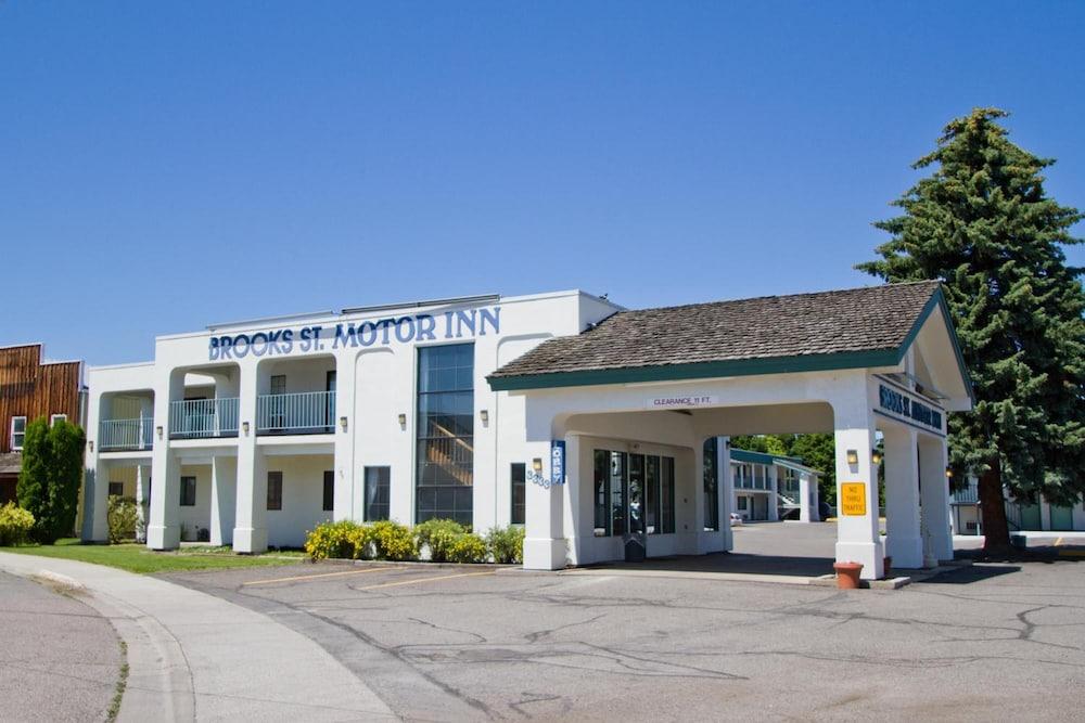 Brooks Street Motor Inn