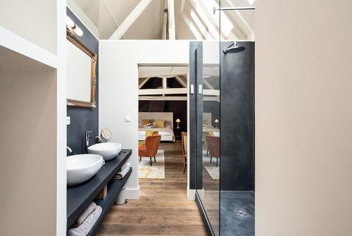 Hotel Ganda Rooms & Suites