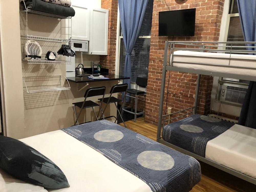 Studios Midtown Manhattan