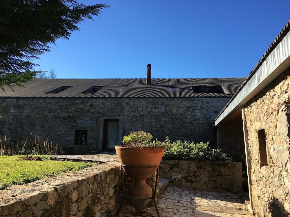 Acquavilla House