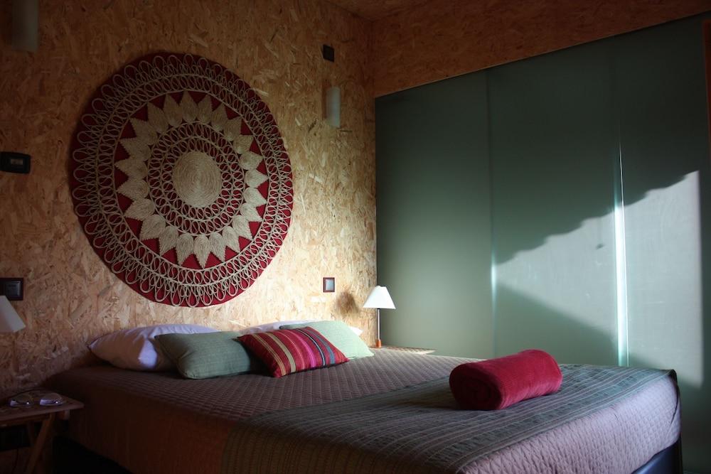 Acquavilla House
