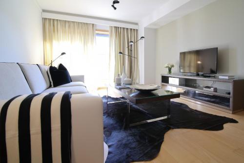 Panoramic Living