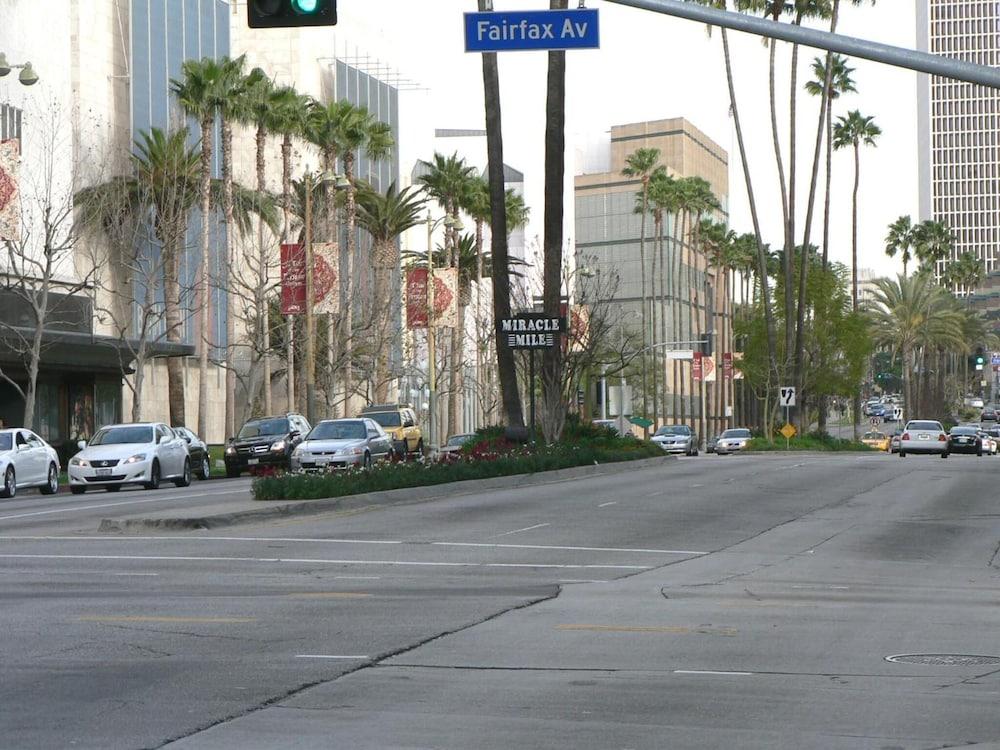 Wilshire Orange Hotel